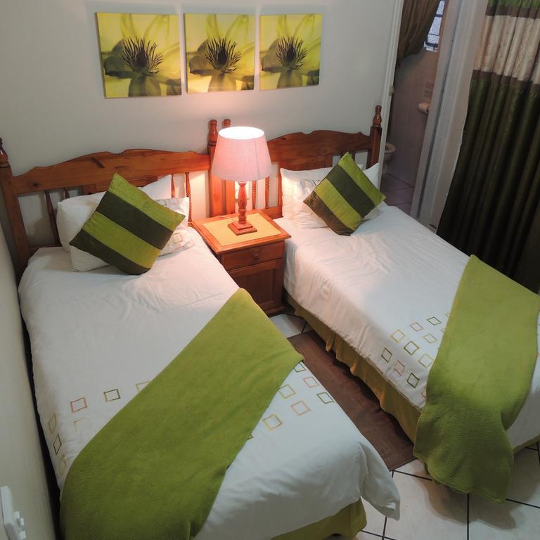 Rita'S Guesthouse Cc Vryheid Kültér fotó
